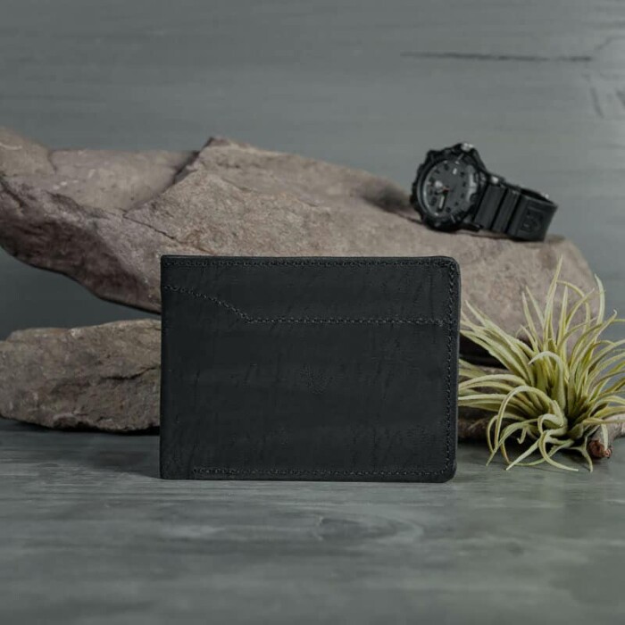 Full grain black leather wallet for men