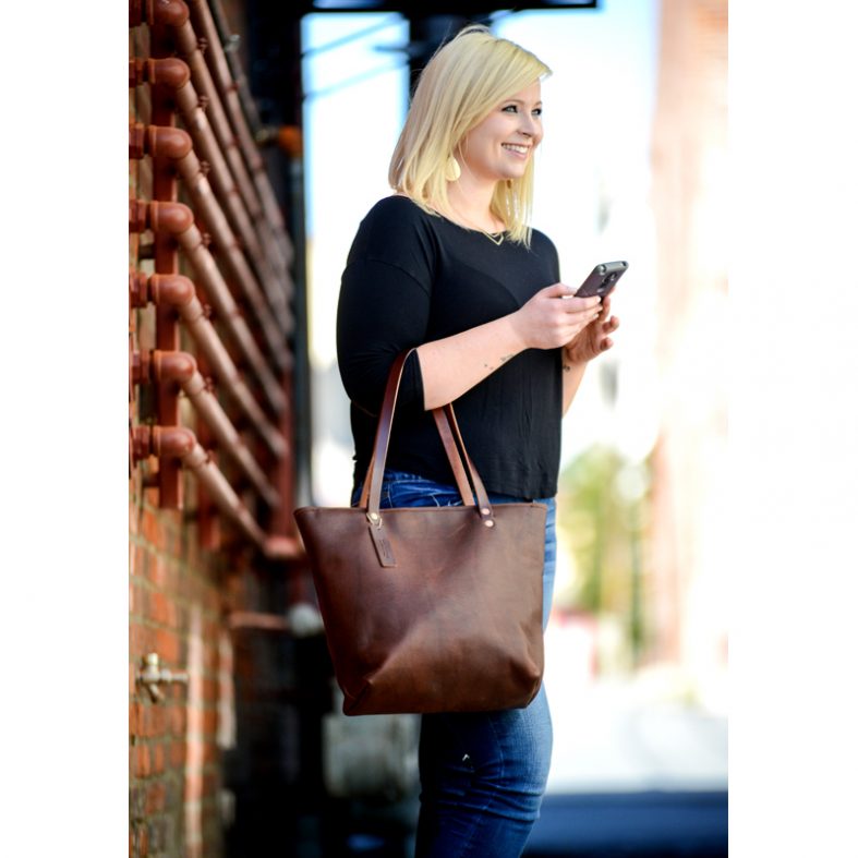 The Gift Your Mom Deserves and Wants Leather Shoulder Bag (Large 5)800