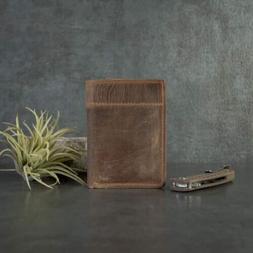 Trifold Men's Leather Wallet in Vintage Brown handmade by Duvall Leatherwork