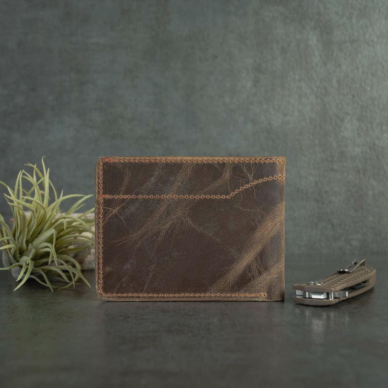Women's Slim Vintage Leather Bifold Wallet