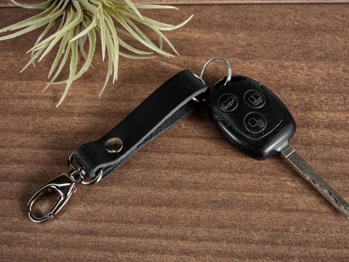 【最終SALL！】CONCHA KEY-KEYFOB-SMALL LEATHER CONCHA KEY-KEYFOB-SMALL LEATHER – TIME AFTER TIME