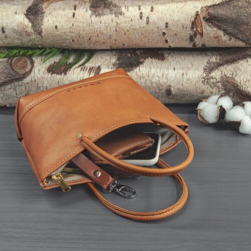 Going out purse that holds phone and small belongings