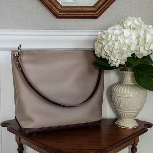 Large slouch bag in derby day is the perfect handbag