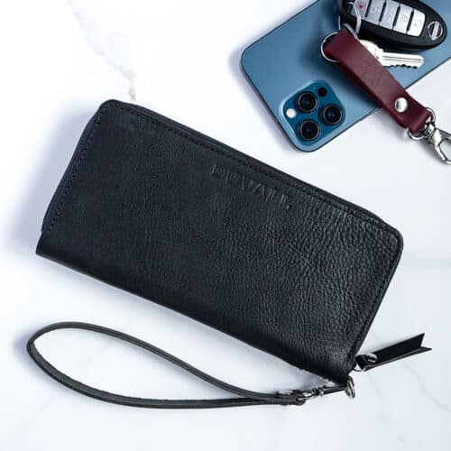Ladies zip around wallet in black with wristlet strap