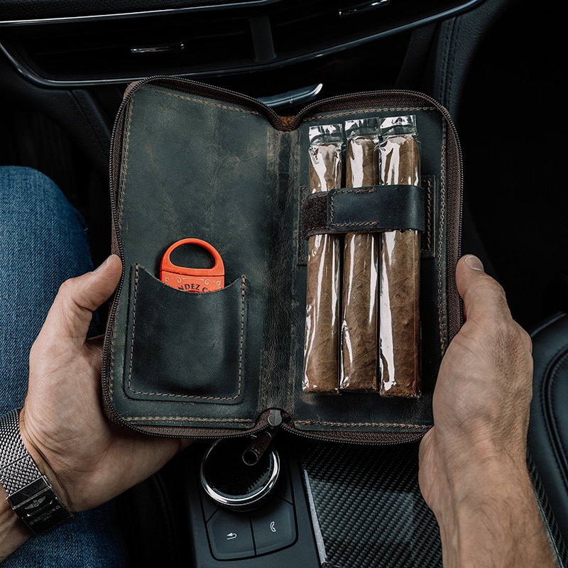 Premium leather cigar case for travel.